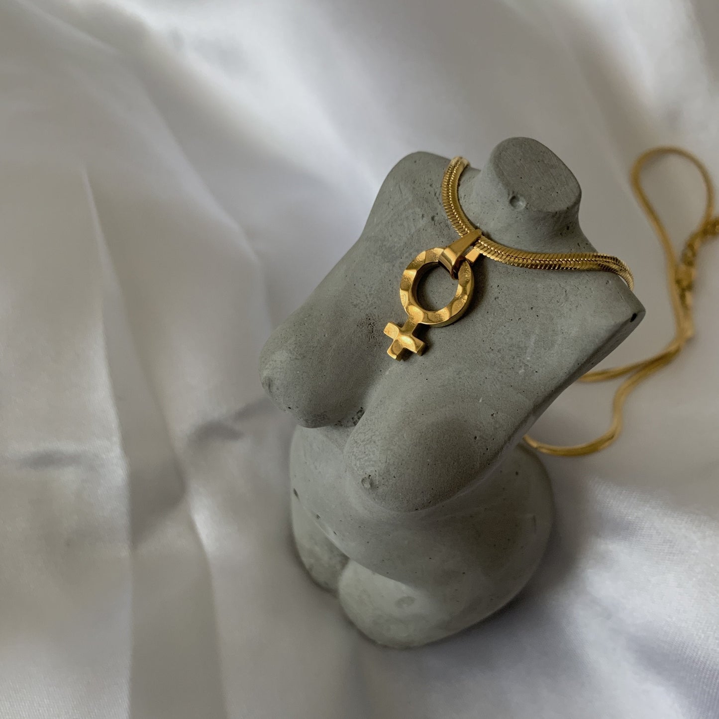 Lueur Necklace