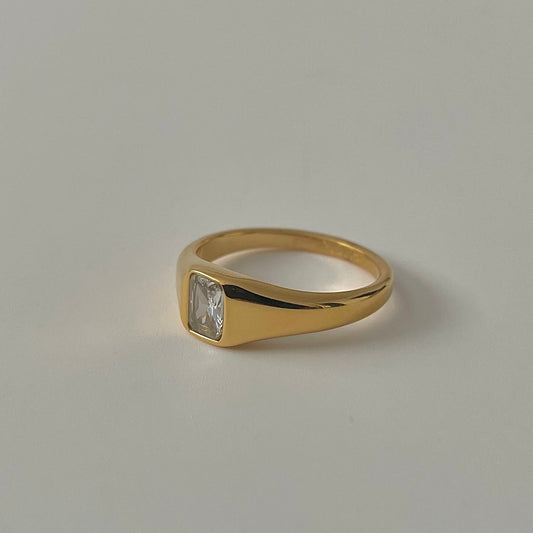 Lena Ring - White Stone